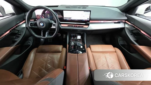 BMW 5 Series (G60) id 4591226 из Кореи 32