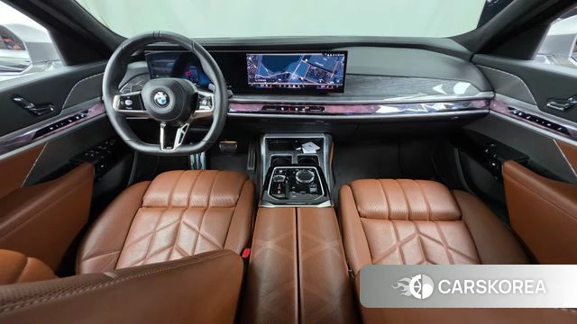 BMW 7 Series (G70) id 4381875 из Кореи 36