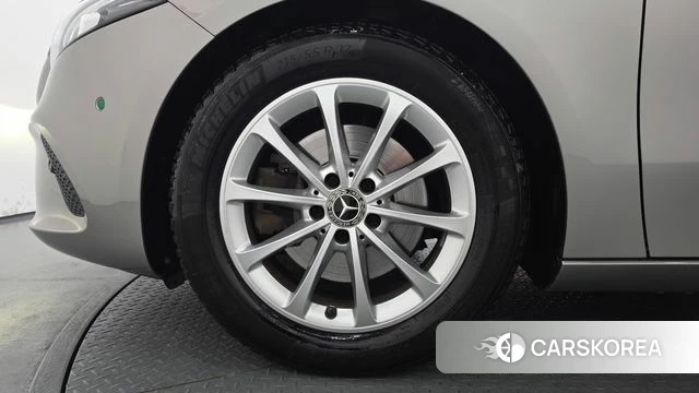 Mercedes-Benz A-Class W177 id 4435199 из Кореи 17