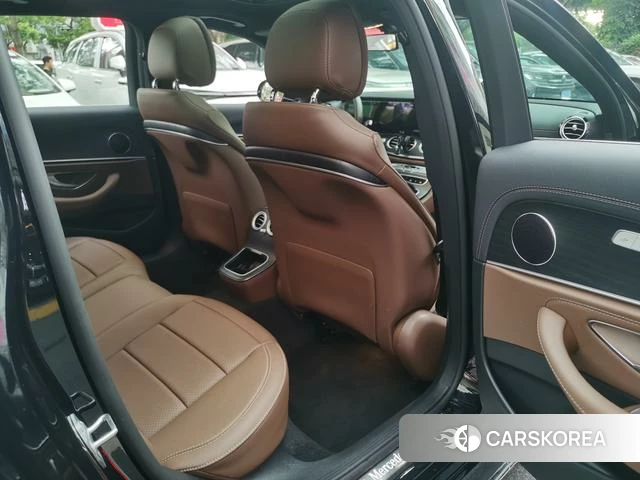 Mercedes-Benz E-class id 4314661 из Китая 18