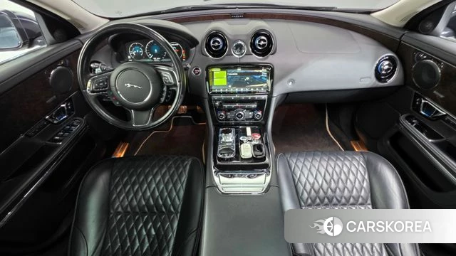 Jaguar All New XJ id 3829132 из Кореи 17