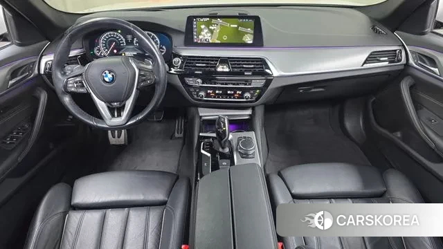 BMW 5 Series (G30) id 3480422 из Кореи 17