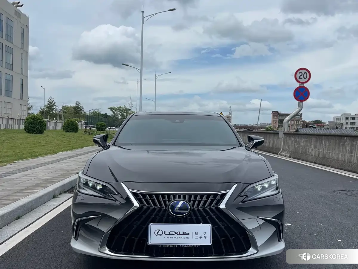 Lexus ES id 4570452 из Китая 7