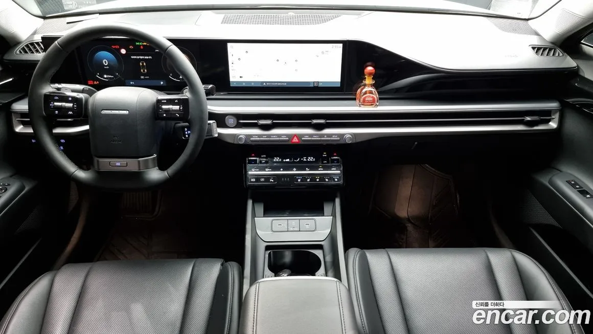 Hyundai Grandeur (GN7) id 2139656 из Кореи 7