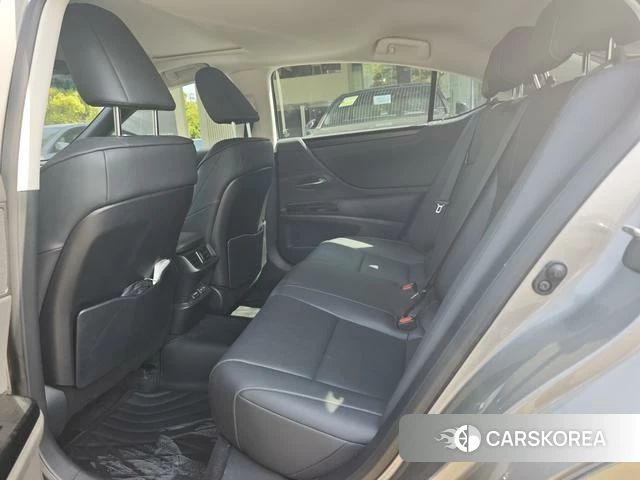 Lexus ES id 4238601 из Китая 12