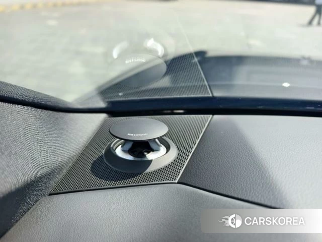Audi A6L id 4353062 из Китая 18