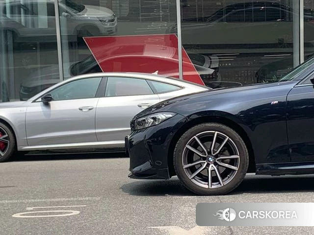 BMW 3 series id 4299540 из Китая 26