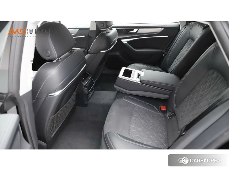 Audi A7L id 4510366 из Китая 7
