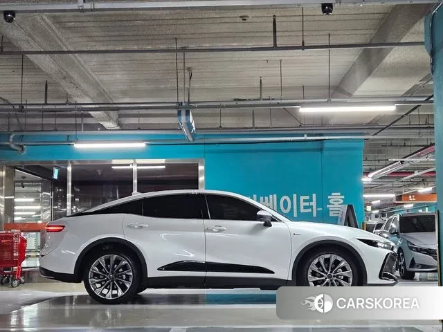 Toyota Crown Crossover id 3644740 из Кореи 17