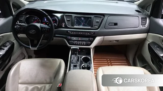 Kia The New Carnival id 3748440 из Кореи 17