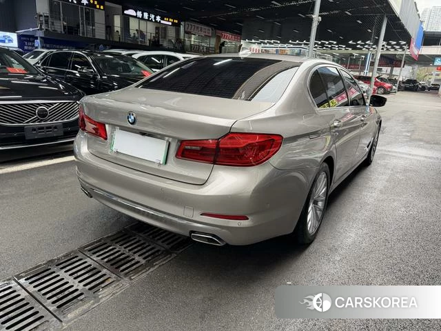 BMW 5 series PHEV id 4213373 из Китая 33