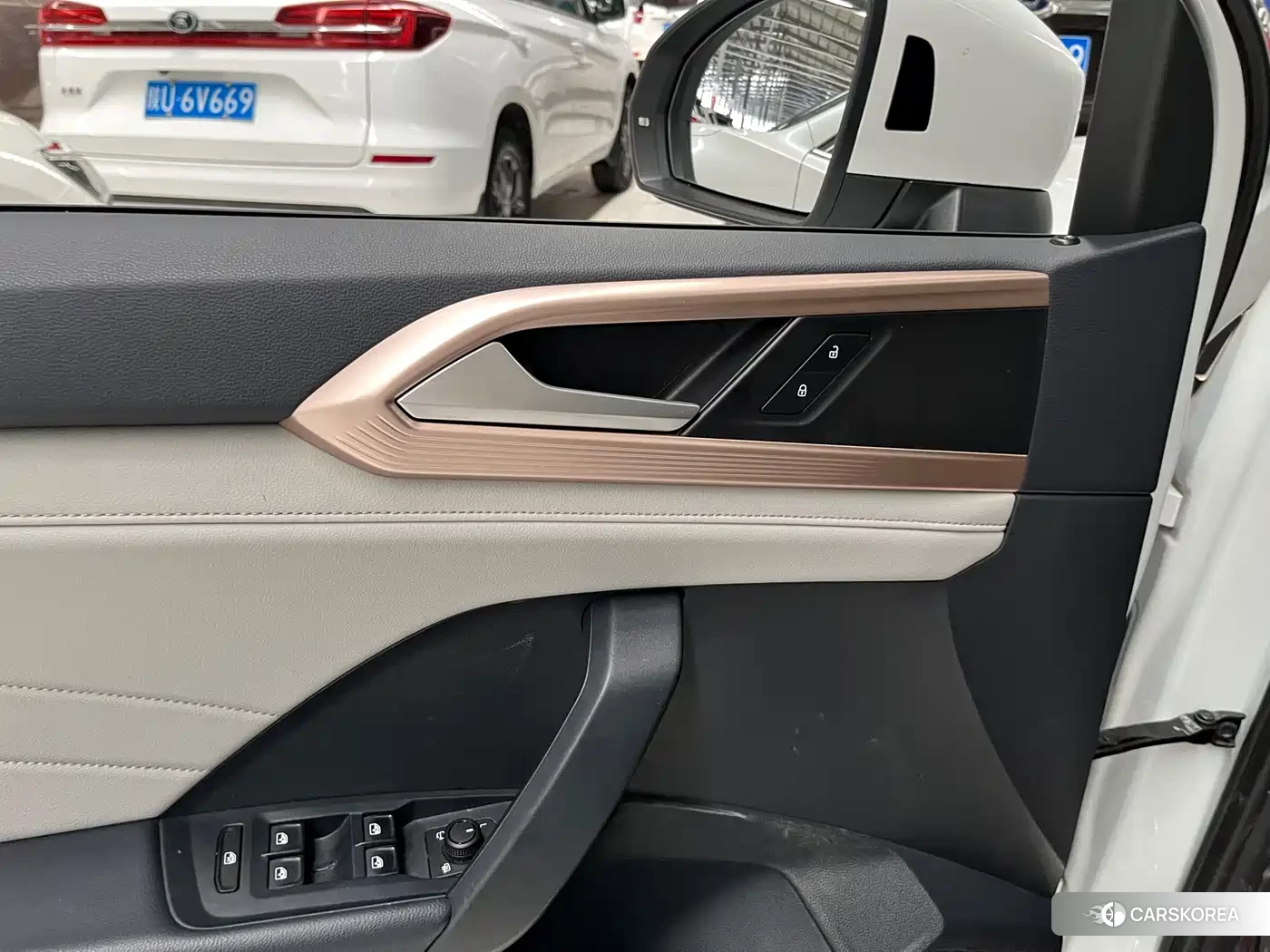 Volkswagen Tharu id 4546270 из Китая 15