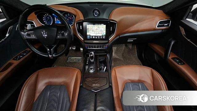 Maserati Ghibli id 4203796 из Кореи 17