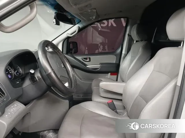 Hyundai The New Grand Starex id 3474780 из Кореи 16