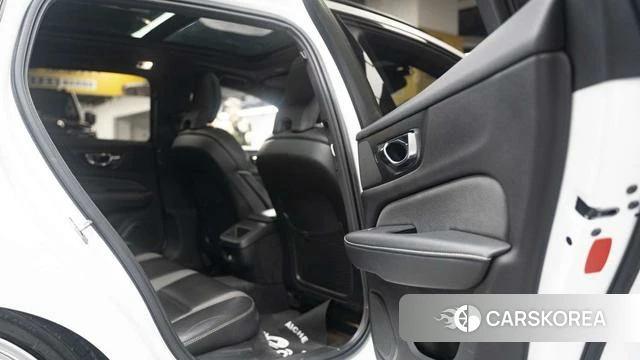 Volvo V60 id 3890874 из Китая 19