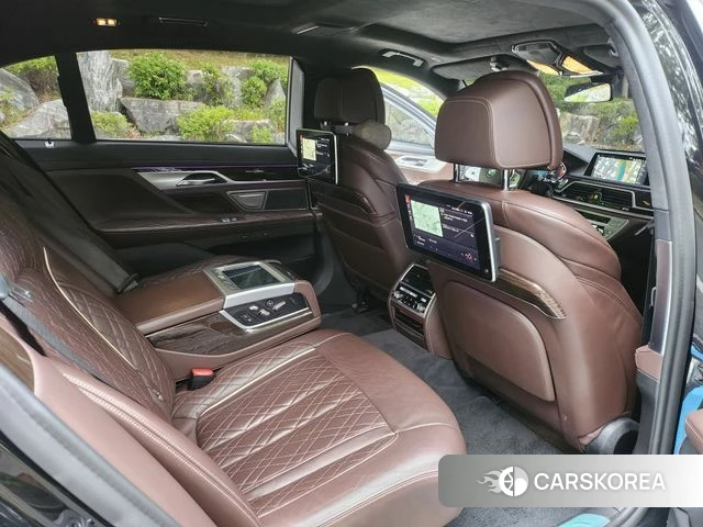 BMW 7 Series (G11) id 4793937 из Кореи 17