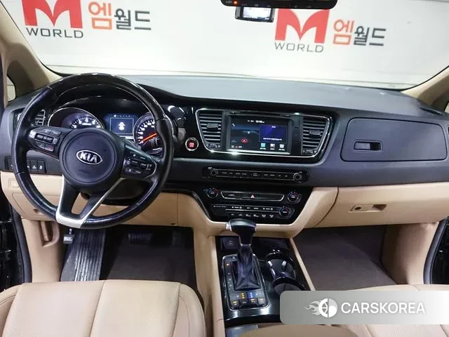 Kia All New Carnival id 3641747 из Кореи 17