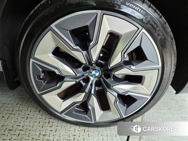 BMW i7 (G70) id 4701554 из Кореи 17