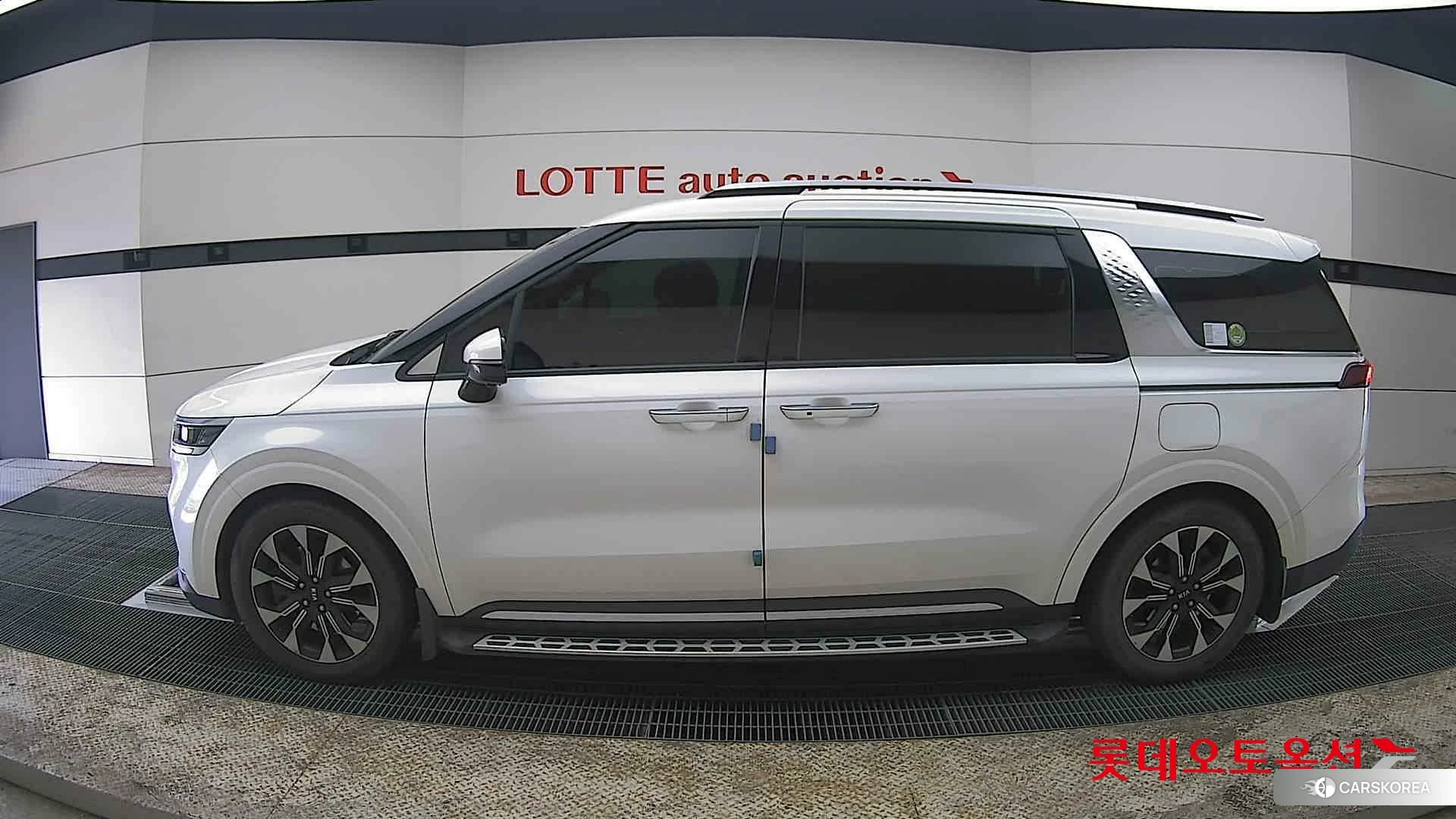 Kia Carnival id 3882096 из Кореи 35