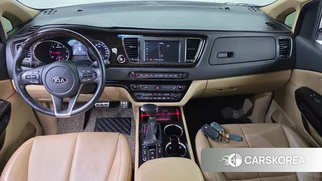 Kia The New Carnival id 3748297 из Кореи 17