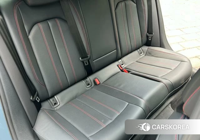 Audi A4L id 4259604 из Китая 19