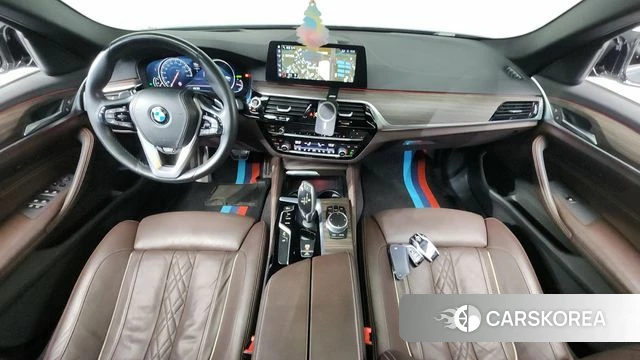 BMW 5 Series (G30) id 4465667 из Кореи 32