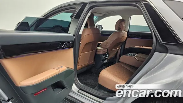 Hyundai Grandeur (GN7) id 2589102 из Кореи 17