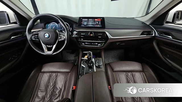 BMW 5 Series (G30) id 4378119 из Кореи 28