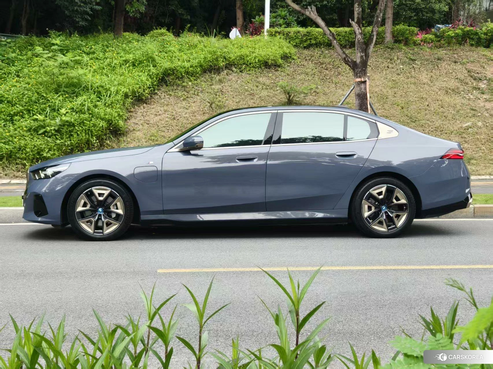 BMW i5 id 4441054 из Китая 17