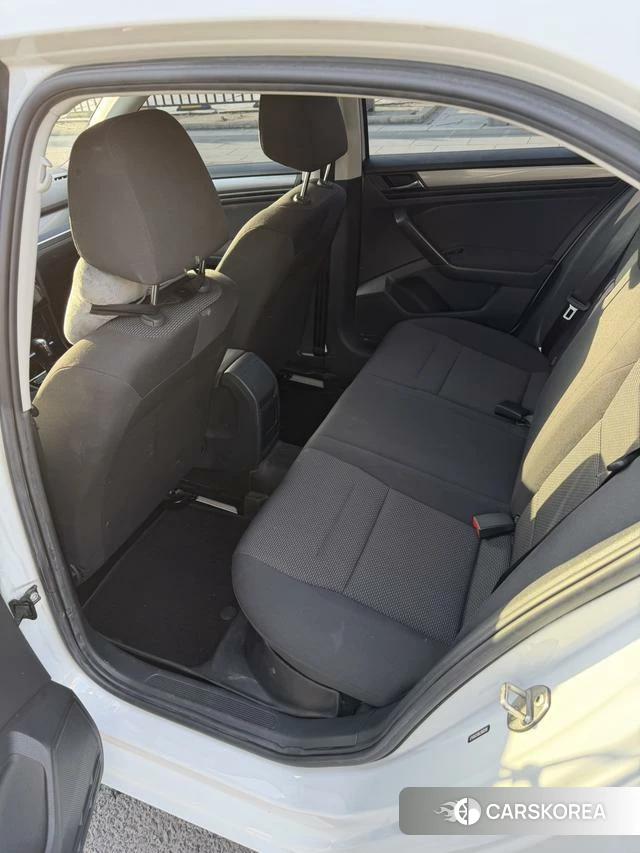 Volkswagen Bora id 4278568 из Китая 7