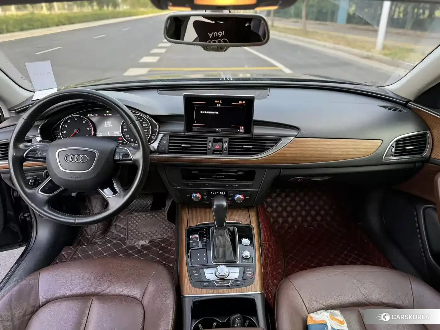 Audi A6L id 4576815 из Китая 7