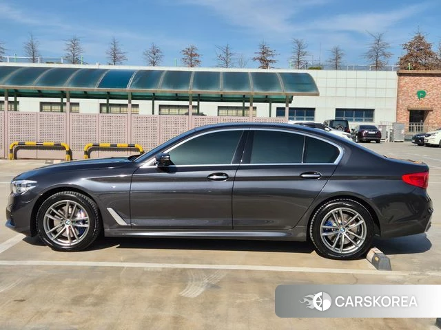 BMW 5 Series (G30) id 3814589 из Кореи 17