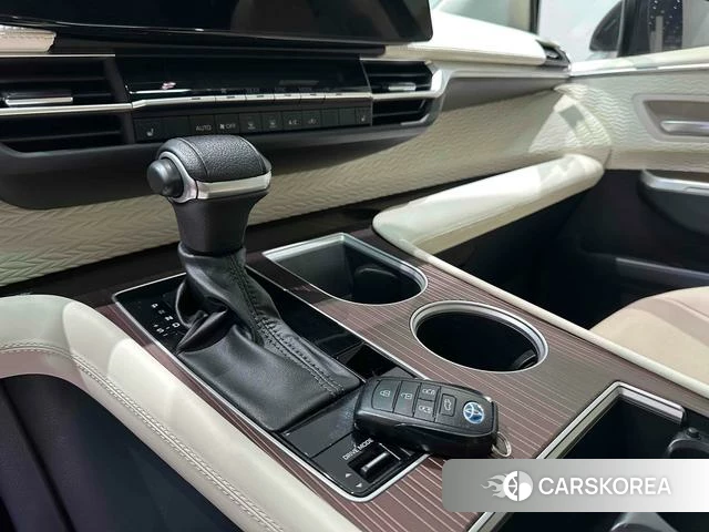 Toyota Grevia id 4207049 из Китая 12