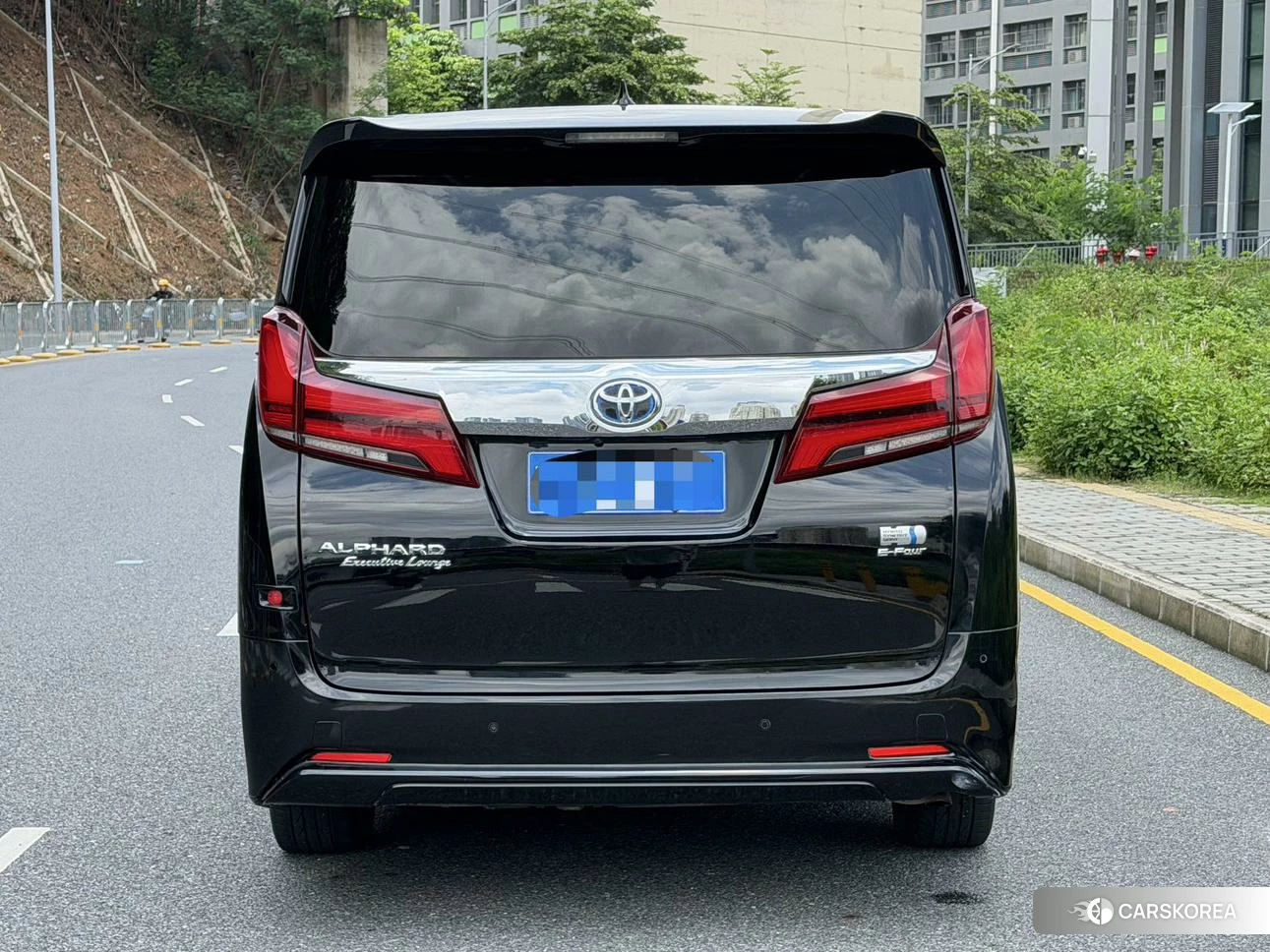 Toyota Alphard id 4514915 из Китая 10