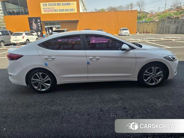 Hyundai Avante AD id 3943130 из Кореи 17