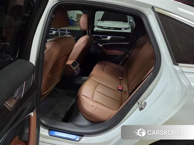 Audi A6 (C8) id 3650735 из Кореи 17