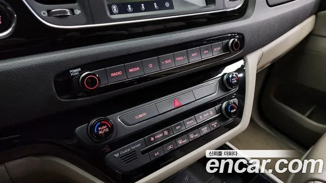 Kia The New Carnival id 2680448 из Кореи 17