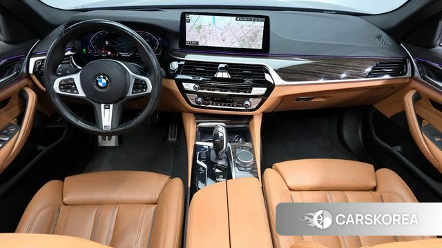 BMW 5 Series (G30) id 4409661 из Кореи 17