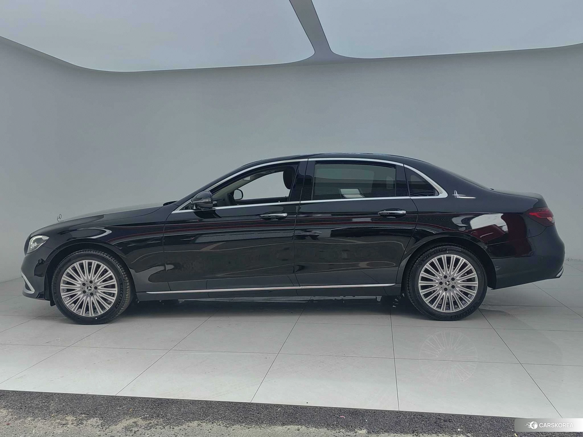Mercedes-Benz E-class id 4455700 из Китая 13