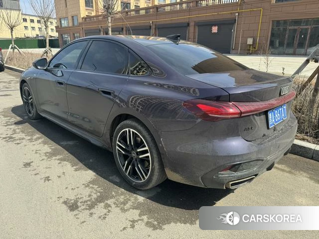 Audi A5L id 3944982 из Китая 7