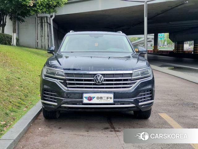 Volkswagen Touareg id 4277356 из Китая 8