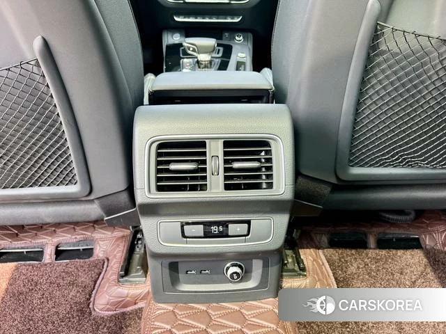 Audi Q5L id 4277234 из Китая 15