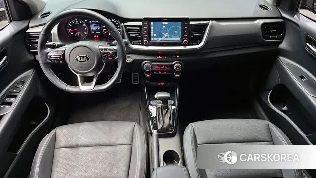 Kia Stonic id 3509258 из Кореи 17