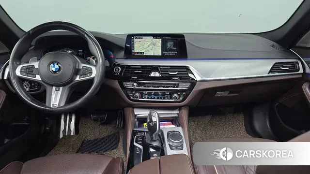 BMW 5 Series (G30) id 2995319 из Кореи 17