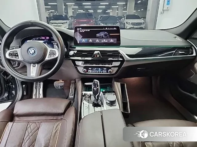 BMW 5 Series (G30) id 3016939 из Кореи 16