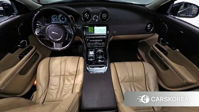 Jaguar All New XJ id 3325197 из Кореи 17