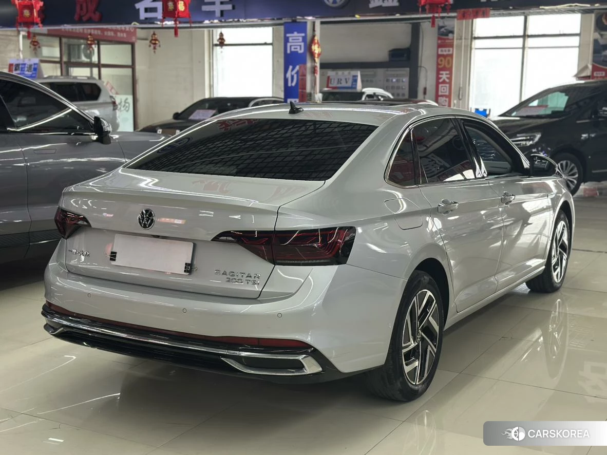 Volkswagen Sagitar id 4504682 из Китая 12
