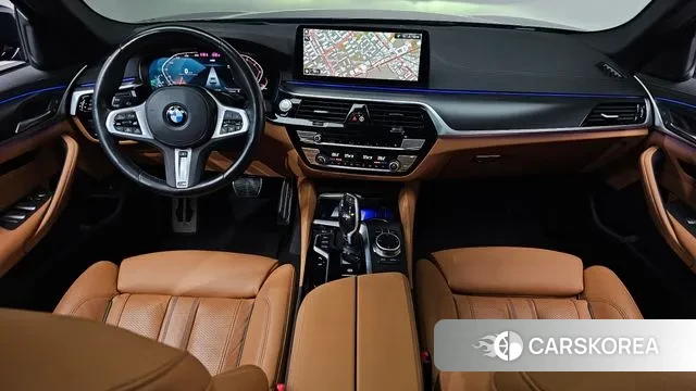 BMW 5 Series (G30) id 3610667 из Кореи 17