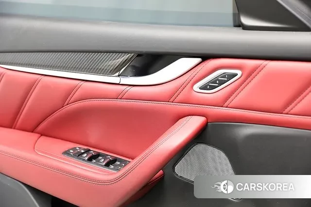 Maserati Levante id 3708411 из Кореи 7