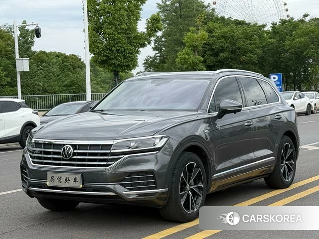 Volkswagen Touareg id 4335887 из Китая 11